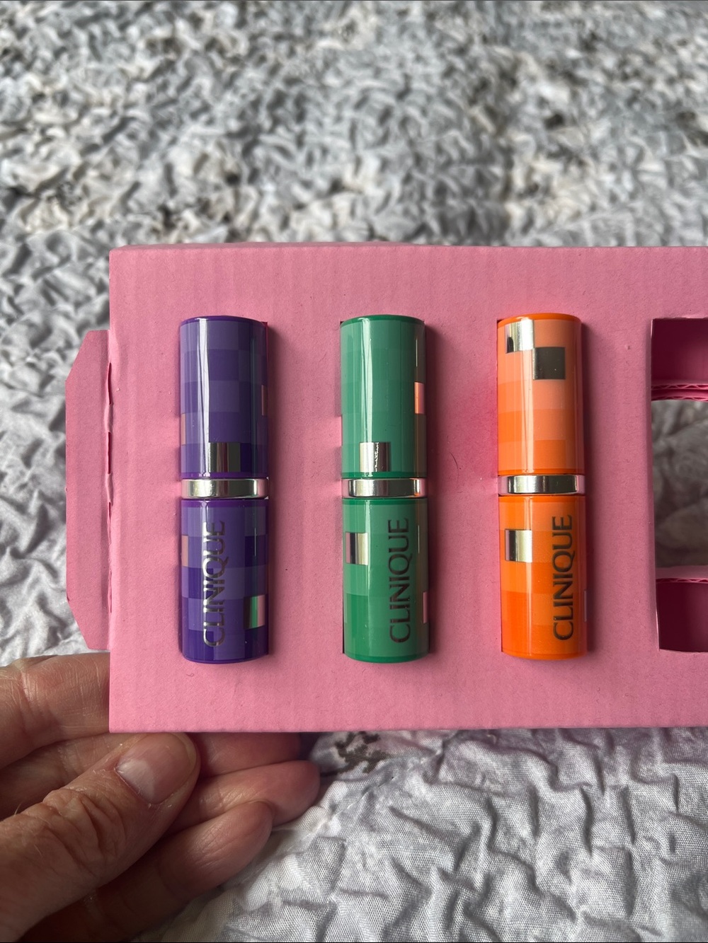 3 Clinique Dramatically Different lipsticks
